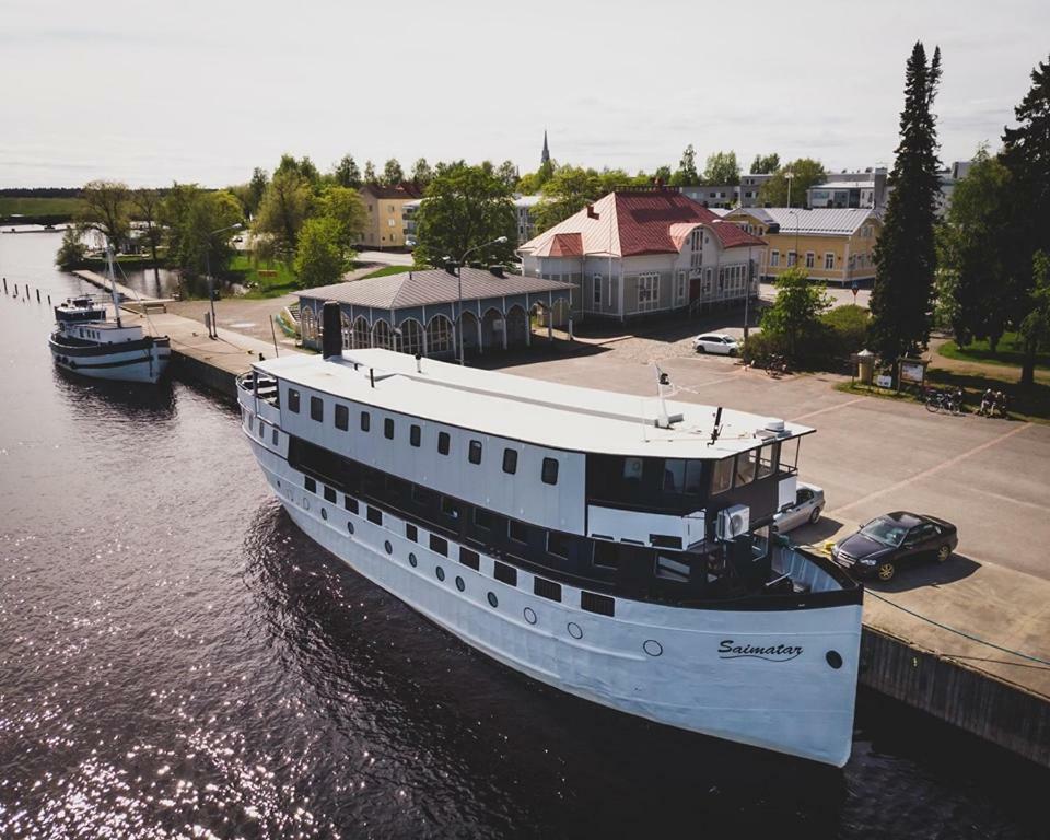 Отель Majoitus-Ravintolalaiva Saimatar Йоэнсуу Экстерьер фото